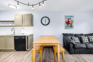 Cozy Crystal Mountain Condo - Girdwood - 1