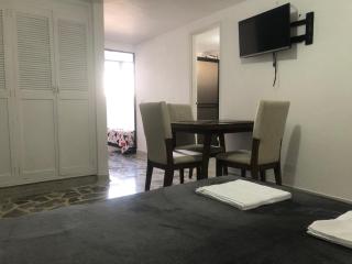 Apartamento cómodo en laureles , céntrico y bien ubicado Apto 301 - Medellín - 5