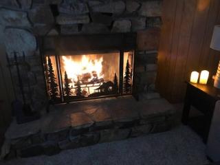 Poet's Corner Cabin 3 Bedroom with W/D - 3