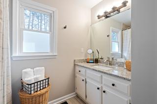 Decked Out Spacious 3BR Near Pine Mountain Trail W - Cartersville - 2