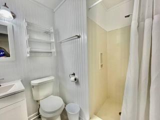 Lovely 2 bedroom condo with ocean view 304- 3rd Floor No Elevator - Myrtle Beach - 3