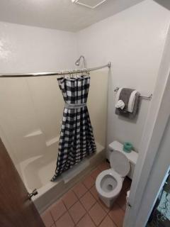 Hotel 2 Queen Beds Hotel Room 135 Booking - Stillwater - 7