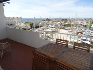 Appartement climatisé avec plage privée et parking à Hyères - FR-1-335-170 - 0