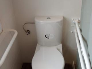 Chambre élégante, calme et adaptée PMR avec Wi-Fi, climatisation, parking et table d'hôtes - FR-1-590-266 - Noyers - 3