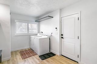 Modern Rustic Stay with Hot Tub near Downtown - Salt Lake City - 5