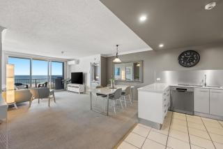 Elouera Beachside Bliss 2 Bedroom Apartment - Maroochydore - 4