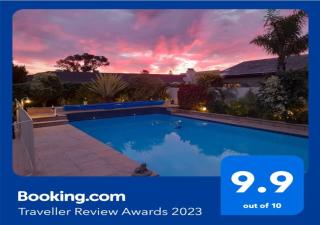 Meerendal Cottage-Affordable Luxury-Private Garden with Pool & Hot Tub - Kaapstad - 1