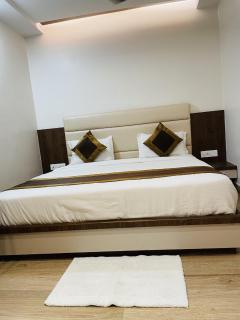 Hotel Banaras Villa - 3