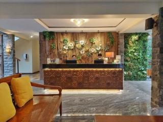 The Batu Hotel & Villas - Batu - 7