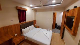 HOTEL RIGGA INN KOKILABEN DHIRUBHAI AMBANI Hospital - Mumbai - 0
