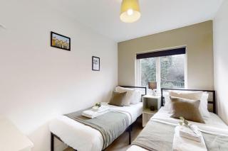 Oakwell View - Modern 3 Bed Home - Barnsley - 8