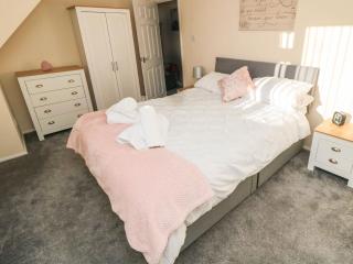 Fuschia Cottage - Whitby - 2