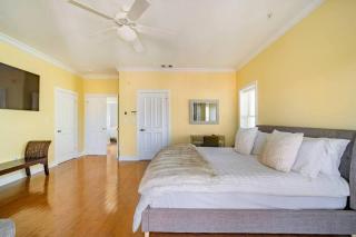 Luxury Beach House - steps to the beach - Clearwater Beach - 9
