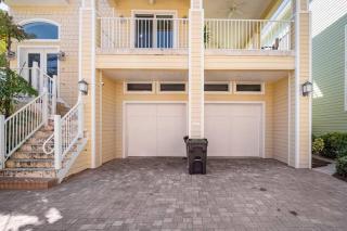 Luxury Beach House - steps to the beach - Clearwater Beach - 1
