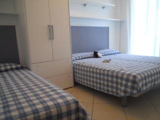 Bright apartment with private garden - 3