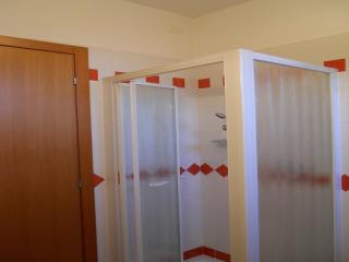 Bright apartment with private garden - 1