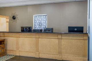 Super 8 by Wyndham McDonough GA - McDonough - 6