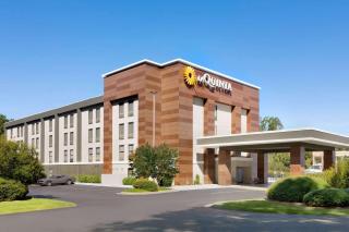 La Quinta Inn & Suites by Wyndham Selma/Smithfield I-95 - Selma - 8