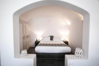 Ocean Breeze Villa With Partial Sea Caldera View Wpv Oia Santorini - Thólos - 3