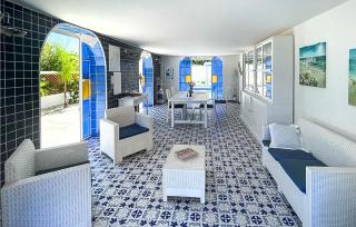 4 Bedroom Amazing Home In Laura - 8