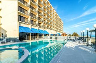 Crystal Coast Oceanfront Hotel - Pine Knoll Shores - 0