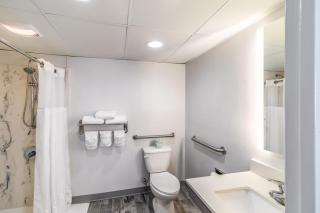 Crystal Coast Oceanfront Hotel - Pine Knoll Shores - 1
