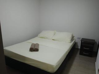 HERMOSO Apartamento con piscina y cerca a PLAYA. - Santa Marta - 2