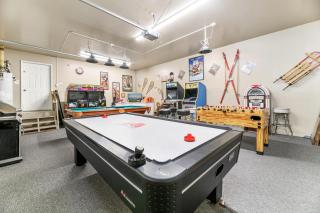 Yogi Bears Den - Close to Lake and Slopes - 4