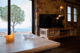 Silo Stone House - - 8