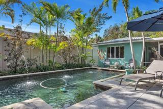 Charming Studio w Pool One Mile to Beach Pets Welcome - Lake Worth - 8