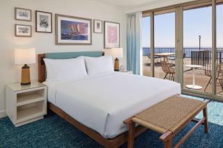OUTRIGGER Reef Waikiki Beach Resort - 8