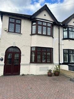 Amazing and Romantic O2 Arena 4 Bedrooms House free parking - Londra - 1