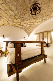 Crobi Museum and Suites - 7