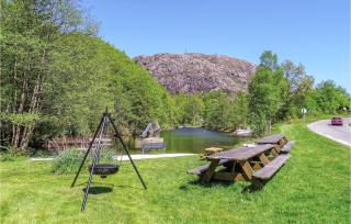 Five-Bedroom Holiday Home In Ana-Sira - Åna-Sira - 4