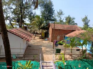Golden Wings Cafe - Gokarna - 6