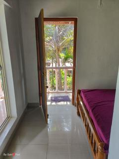 Golden Wings Cafe - Gokarna - 2