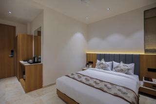 Hotel Aditya Mansingh Inn - 1