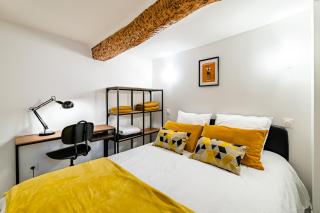 ROCHE : 3 Chambres,6 personnes, bien équipé, déco+ - Tolone - 1