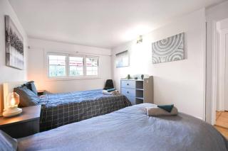 Front House 3 bedroom flat nice street, walk to BART, shops - Berkeley - 3