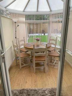 Cosy 3-bed house - 6