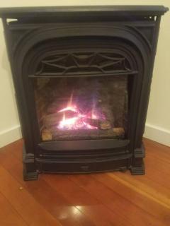 Berkeley Cottage, Comfy, Stylish Good Wi-Fi - 1