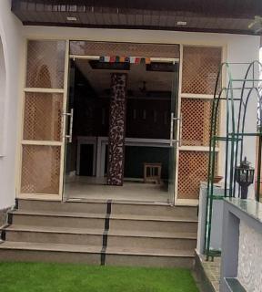 Hotel Silver Inn Srinagar - 0