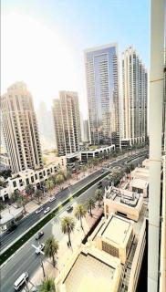 Lovely 1 Bedroom Luxury Apartment next to Burj Khalifa!! 24hr Concierge, Gym, Pool & Netflix - 29 Burj Boulevard in the heart of Downtown - 2