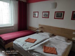 Red Apartment - Bratislava - 8