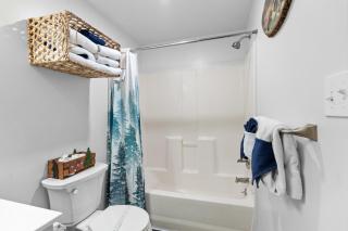 Nature's Cove, Hot Tub, WIFI, 560 FREE tickets each paid day!!! - Sevierville - 1