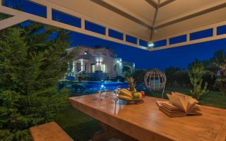 Romanza Luxury Villa - Kalamaki - 3