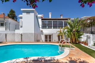 Lx Villa -10m to downtown,14 ppl,heatable pool and lift - Lisbona - 0