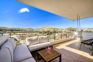 Sea & Mountain Apartment Close to Port and City - Laurio - 8