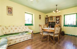 Two-Bedroom Holiday Home In Otocac - Otočac - 6