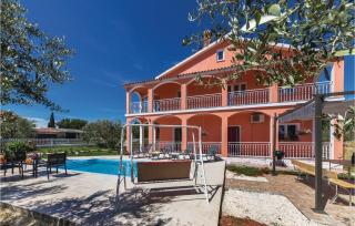 3 Bedroom Amazing Home In Liznjan - 5